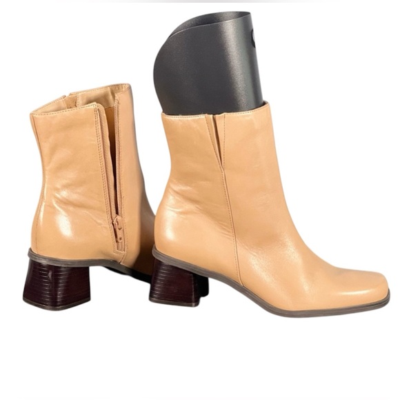 Naturalizer 431N38 Woman Tan Side Zip Square Toe Boot | Size: 7.5M - Picture 3 of 9